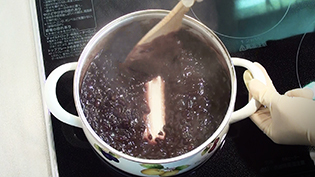 とろみがつくまで練る