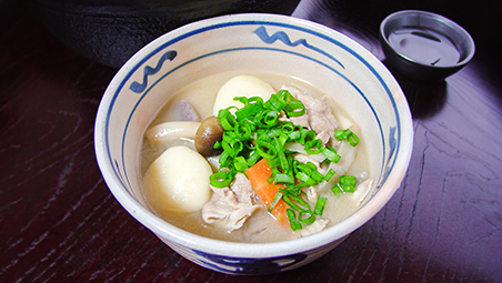 白玉豆腐団子でもちもち食感&糖質オフのだんご汁