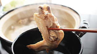 ほろほろの肉をいただく