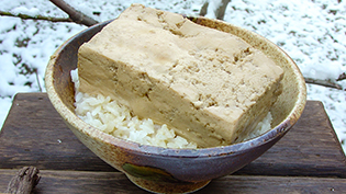 おでんの残りで作るとうめし(豆飯)