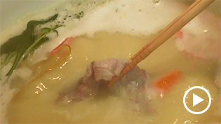 温泉湯豆腐の残りで作る豆乳鍋の作り方(動画)