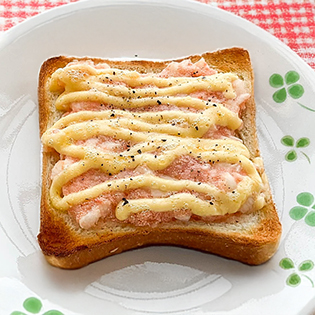 明太とろろトーストの作り方