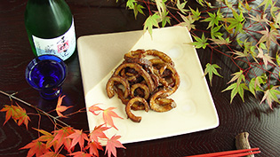 完成したあけびの皮の味噌炒め