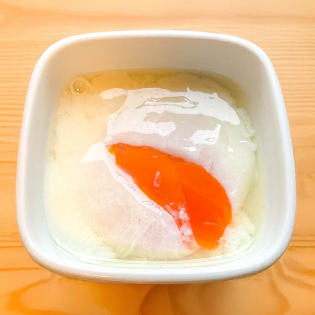 鍋で温泉卵を作る方法(蓋あり)