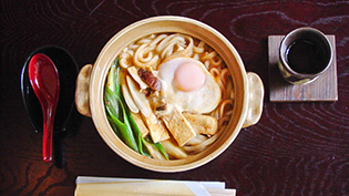 味噌煮込みうどん