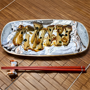 エリンギとお吸い物で作る「なんちゃって焼き松茸」